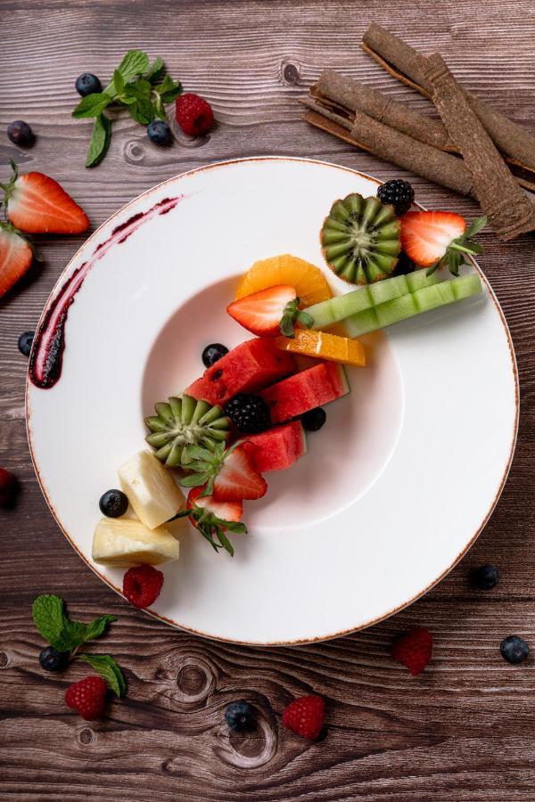 Maani Muscat Hotel & Suites Zewnętrze zdjęcie