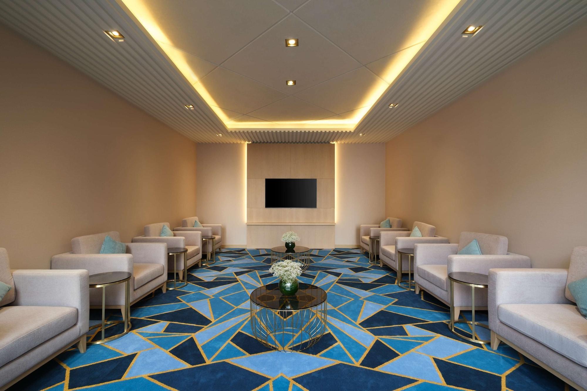 Maani Muscat Hotel & Suites Zewnętrze zdjęcie