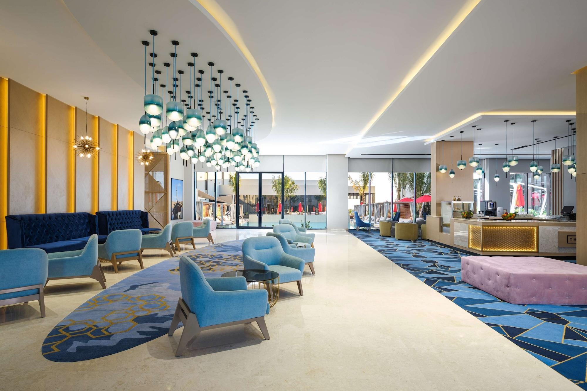 Maani Muscat Hotel & Suites Zewnętrze zdjęcie
