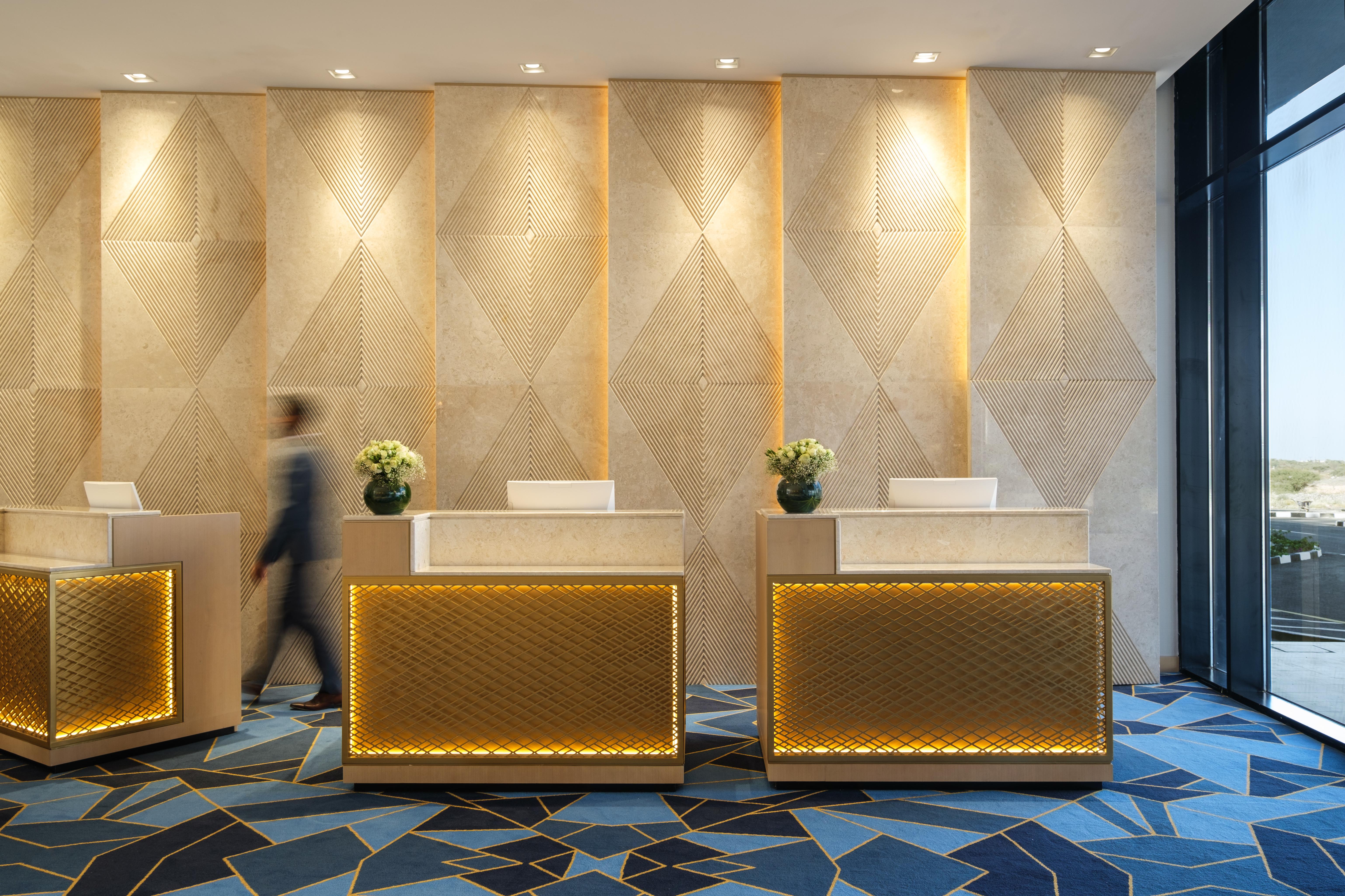Maani Muscat Hotel & Suites Zewnętrze zdjęcie