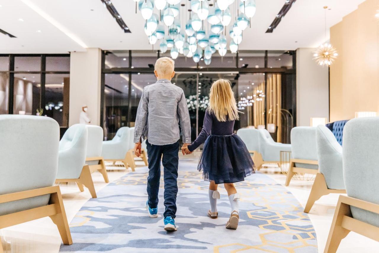 Maani Muscat Hotel & Suites Zewnętrze zdjęcie