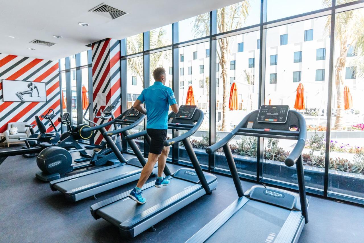 Maani Muscat Hotel & Suites Zewnętrze zdjęcie