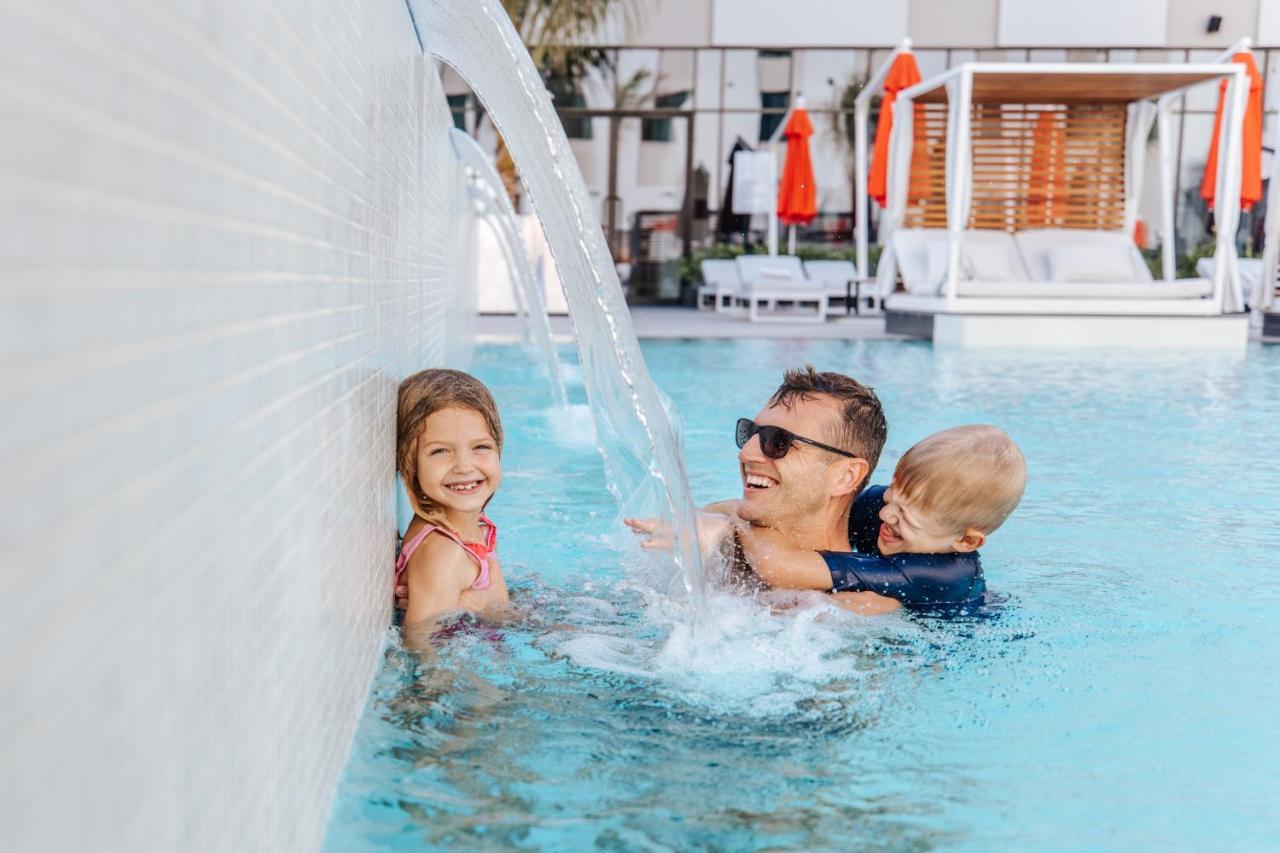 Maani Muscat Hotel & Suites Zewnętrze zdjęcie
