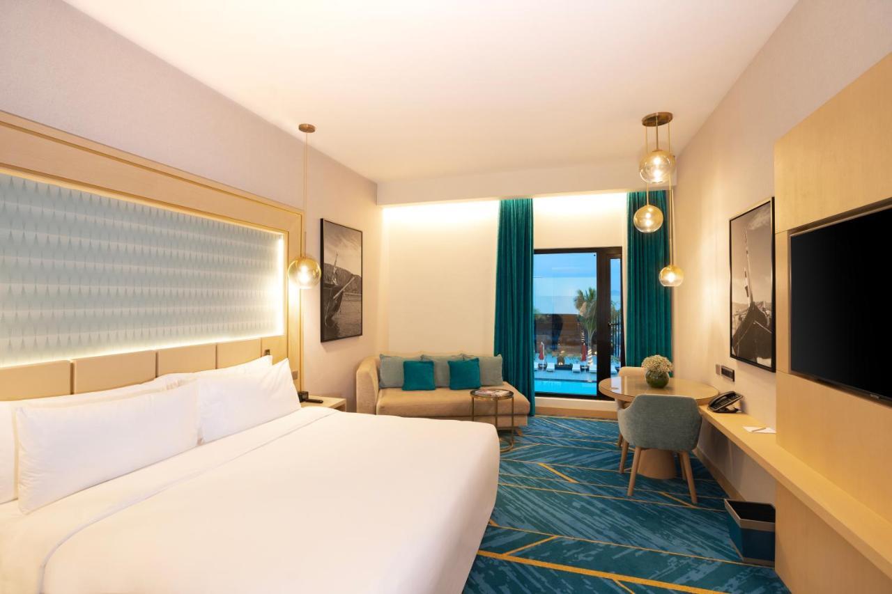 Maani Muscat Hotel & Suites Zewnętrze zdjęcie