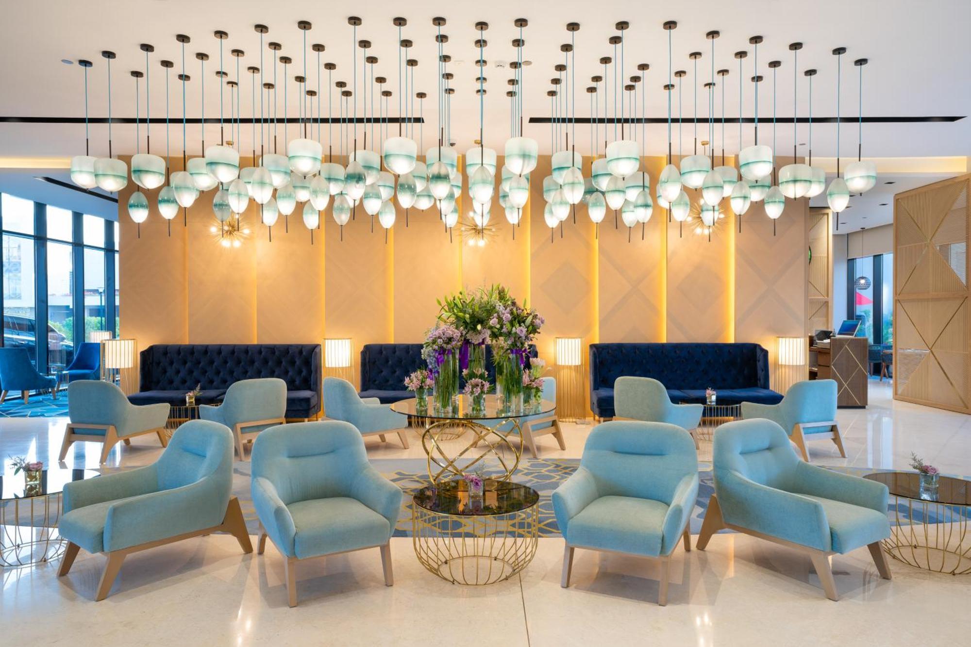 Maani Muscat Hotel & Suites Zewnętrze zdjęcie